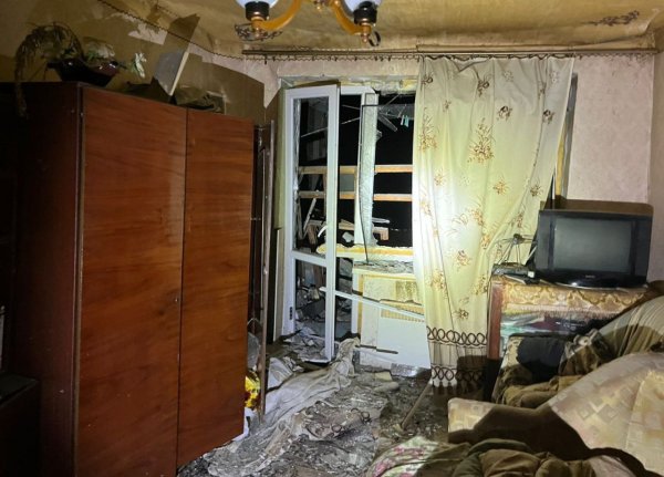 На Дніпропетровщині ворог уночі пошкодив гімназію, підприємство і ЛЕП
На Дніпропетровщині ворог уночі пошкодив гімназію, підприємство і ЛЕП