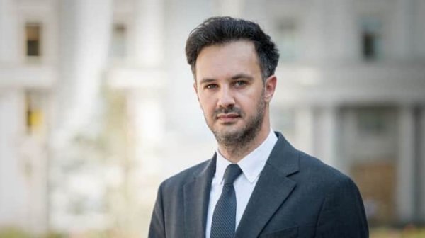 МИД прокомментировало "Майдан в Словакии": Фицо вытащил из шкафа что-то давно испорченное МИД прокомментировало "Майдан в Словакии": Фицо вытащил из шкафа что-то давно испорченное