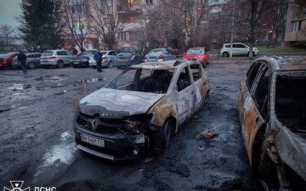 У Одесі унаслідок дронової атаки постраждали люди (доповнено)
У Одесі унаслідок дронової атаки постраждали люди (доповнено)