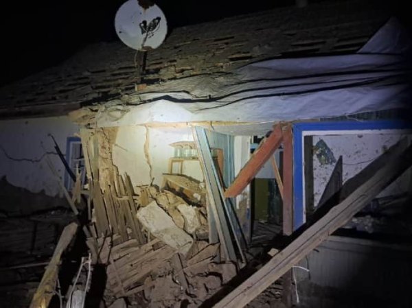 Россияне ударили "Градами" и артиллерией по Никопольщине: 3 пострадавших, среди них ребенок Россияне ударили "Градами" и артиллерией по Никопольщине: 3 пострадавших, среди них ребенок