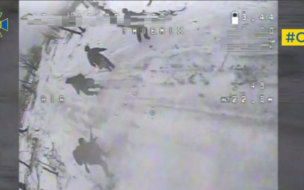 СБУ показала, як завдяки FPV-дронам спецпризначенці знищують російську піхоту
СБУ показала, як завдяки FPV-дронам спецпризначенці знищують російську піхоту