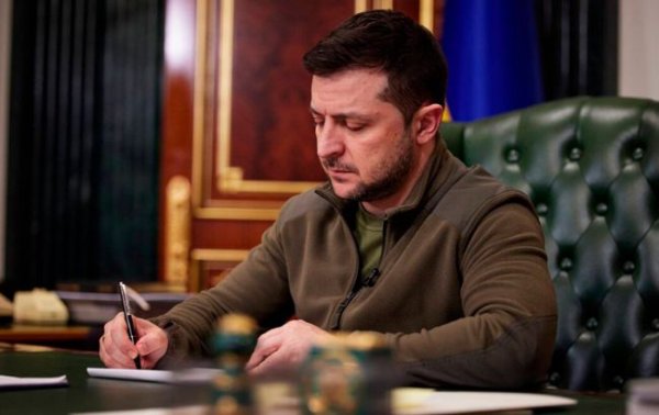 В Украине хотят ввести ответственность за нарушение санкций
В Украине хотят ввести ответственность за нарушение санкций