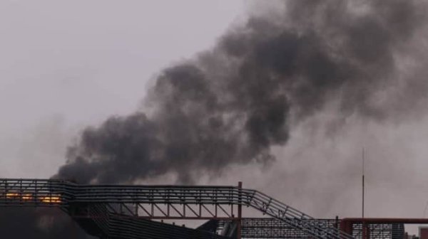 Нефтебаза в Энгельсе горит пятый день после атаки дронов Нефтебаза в Энгельсе горит пятый день после атаки дронов