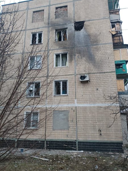 Окупанти вкрили артилерійським вогнем Нікополь на Дніпропетровщині, є постраждалі
Окупанти вкрили артилерійським вогнем Нікополь на Дніпропетровщині, є постраждалі