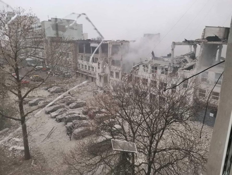 Як у Запоріжжі планують відбудувати бізнес-центр після обстрілу