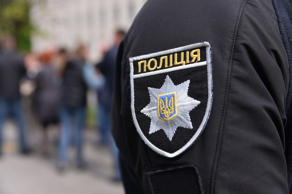 Жорстоке вбивство в Запоріжжі: чоловік до смерті побив друга і залишив помирати в під’їзді Жорстоке вбивство в Запоріжжі: чоловік до смерті побив друга і залишив помирати в під’їзді