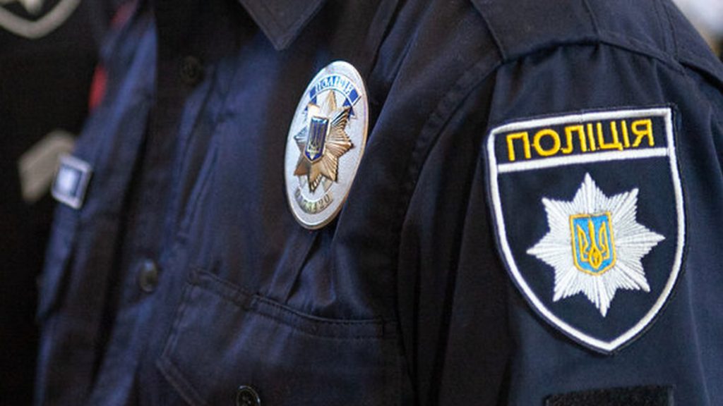 У Запоріжжі затримали наркодилера з майже 5 кг канабісу та 19 000 гривень – звідки товар (фото) У Запоріжжі затримали наркодилера з майже 5 кг канабісу та 19 000 гривень – звідки товар