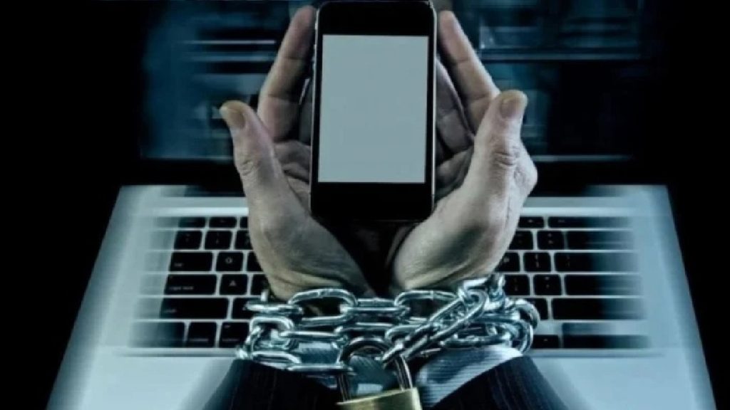 Як РФ посилює стеження за мешканцями Бердянська та чого остерігатися користувачам соцмереж? Як РФ посилює стеження за мешканцями Бердянська та чого остерігатися користувачам соцмереж?