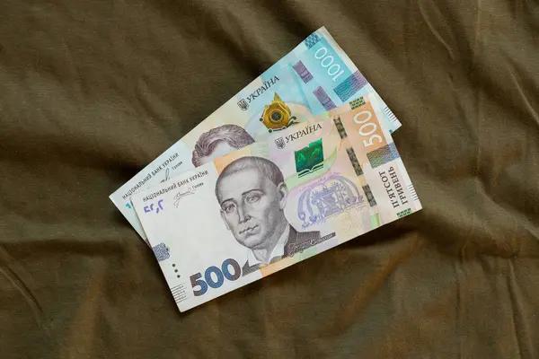 Официальный курс: Нацбанк снизил курс гривны на 10 копеек
Официальный курс: Нацбанк снизил курс гривны на 10 копеек