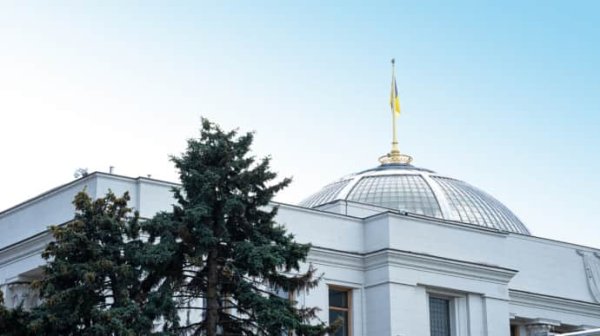 Рада продлила военное положение и мобилизацию до 6 августа Рада продлила военное положение и мобилизацию до 6 августа