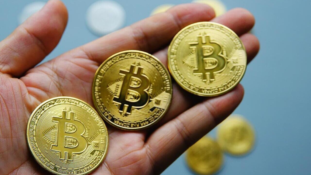 Bitcoin піднявся до нового історичного максимуму понад 111 тисяч доларів Bitcoin піднявся до нового історичного максимуму понад 111 тисяч доларів