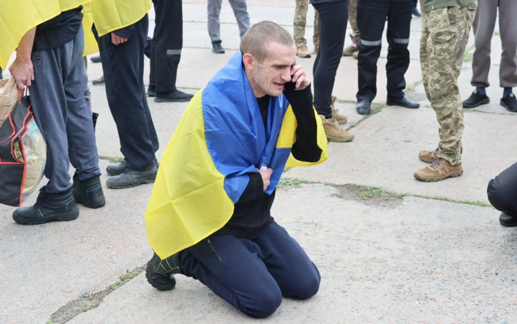 Поранені оборонці знову вдома: новий обмін між Україною та Росією Поранені оборонці знову вдома: новий обмін між Україною та Росією