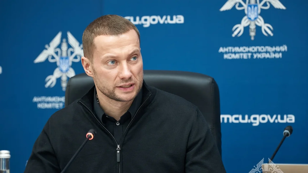 Кириленку інкримінують приховування 20 об’єктів і автомобіля Голові АМКУ Кириленку повідомили нову підозру