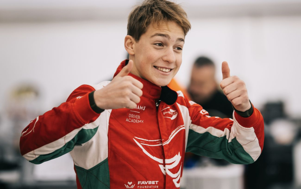 Перша перемога українця у Формулі-4: Бондарев — чемпіон в Імолі Олександр Бондарев виграв першу гонку Формули-4