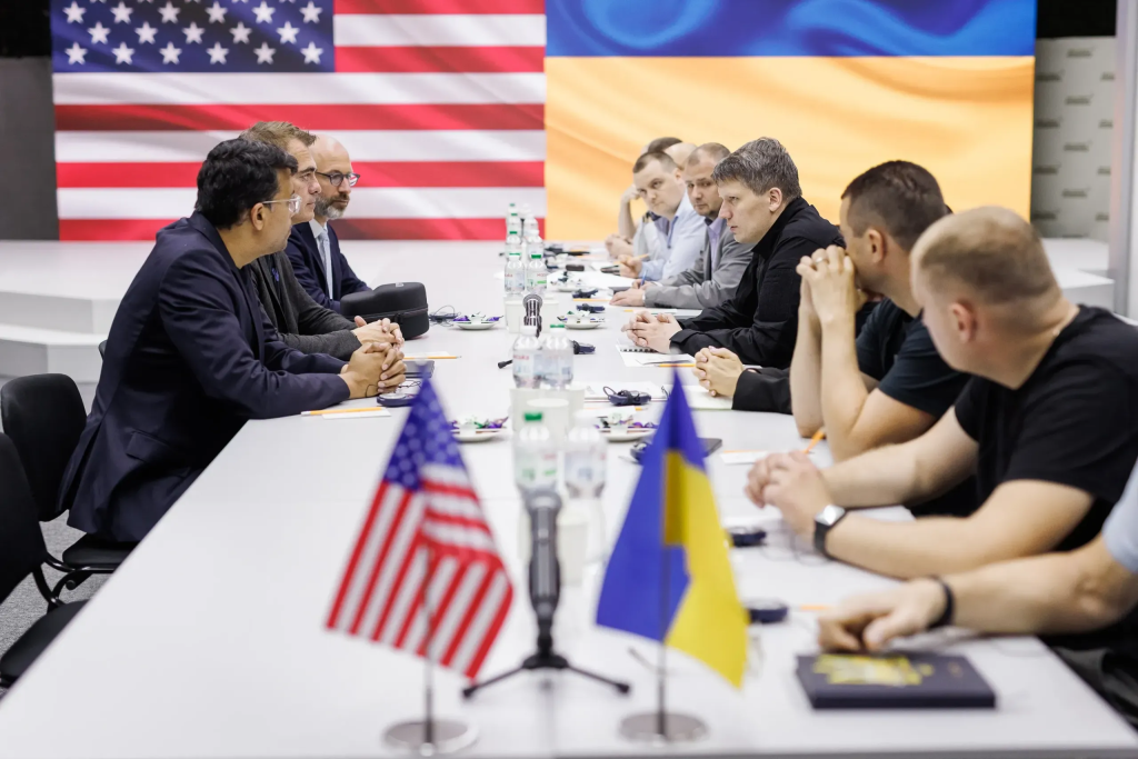 Співпраця України з компанією Axon: перспективи та можливості