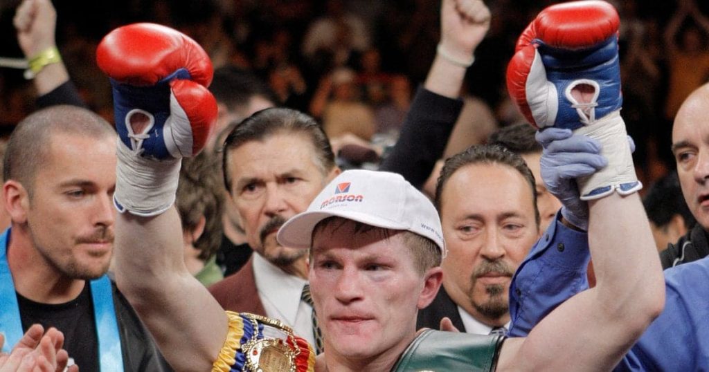 Ексчемпіон світу Ріккі Хаттон знайдений мертвим у своєму будинку Ріккі Хаттон помер у віці 46 років: що відомо