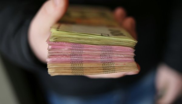 В Україні середня зарплата у вересні становила ₴26,6 тисячі
