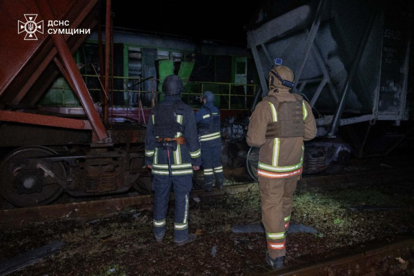 "Укрзалізниця" змінила рух потягів в деяких областях: українців попередили про затримки