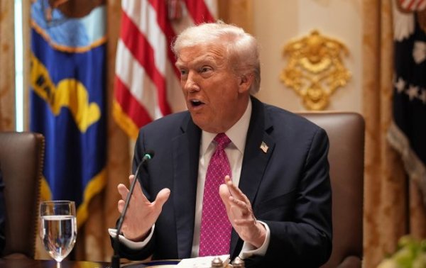 Трамп намерен сохранить “огромные” пошлины на Индию до полного отказа от российской нефти