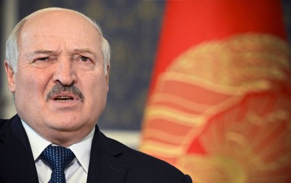 ЕС пригрозил Лукашенко новыми санкциями из-за шаров с контрабандой, запущенных на Литву