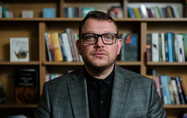 “Мы не фильтруем, а оптимизируем”: Олег Сербин о работе библиотек и русскоязычных книгах