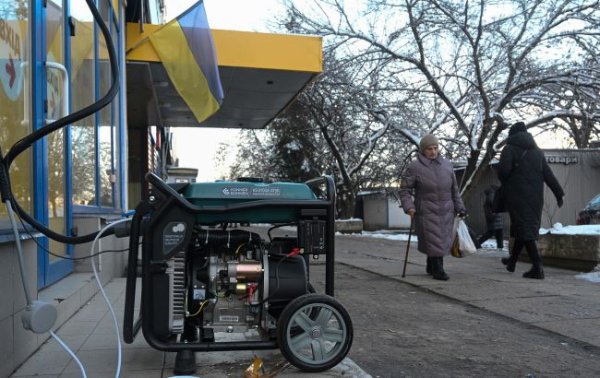 После блэкаутов в Украине резко подняли цены на зарядные станции: вмешалась налоговая