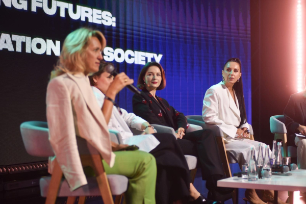 IT Arena 2025: Искусственный интеллект в «Дії» и главные цифровые анонсы при поддержке FAVBET Tech