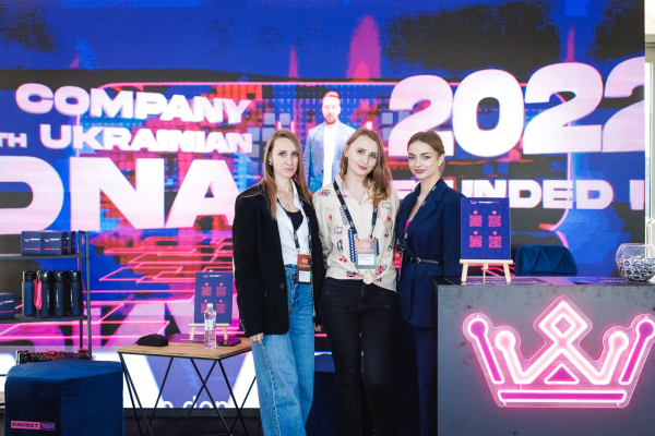 IT Arena 2025: Искусственный интеллект в «Дії» и главные цифровые анонсы при поддержке FAVBET Tech