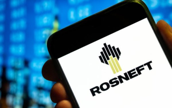 Стоимость “Роснефти” и “Лукойла” обвалилась на миллиарды после новых санкций США