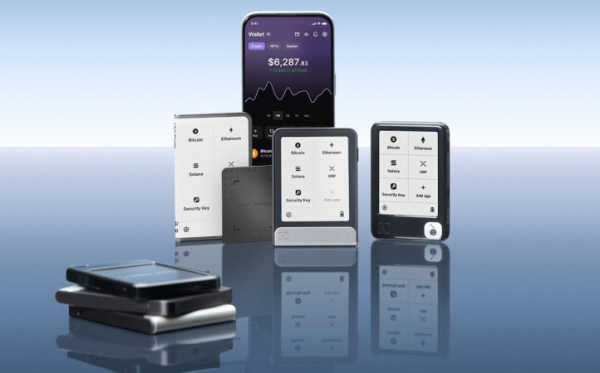 Ledger и Trezor представили новые аппаратные кошельки, Трамп помиловал основателя Binance: что нового
