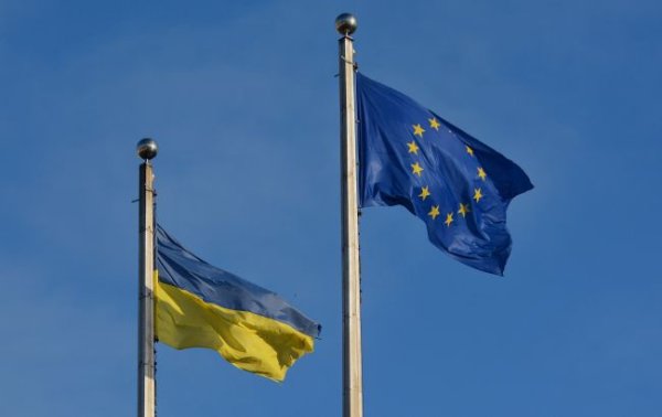 ЕК давит на страны ЕС, требуя использовать активы России в пользу Украины, – Politico