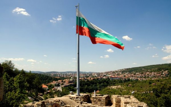 Болгария запретила экспорт топлива в ЕС: оправдываются санкциями против “Лукойла”