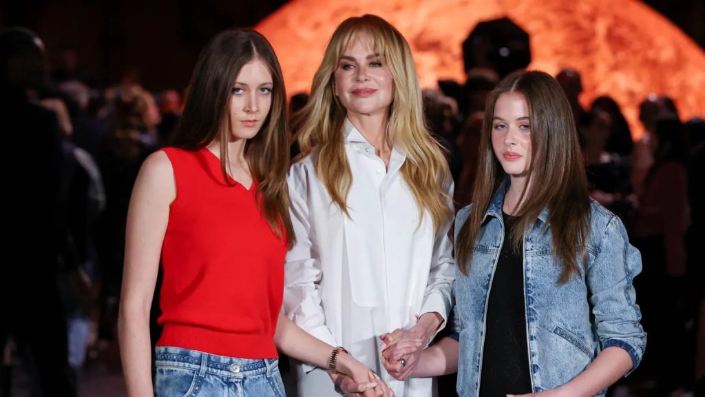 Emma Watson, Nicole Kidman i Margot Robbie na Tygodniu Mody w Paryżu