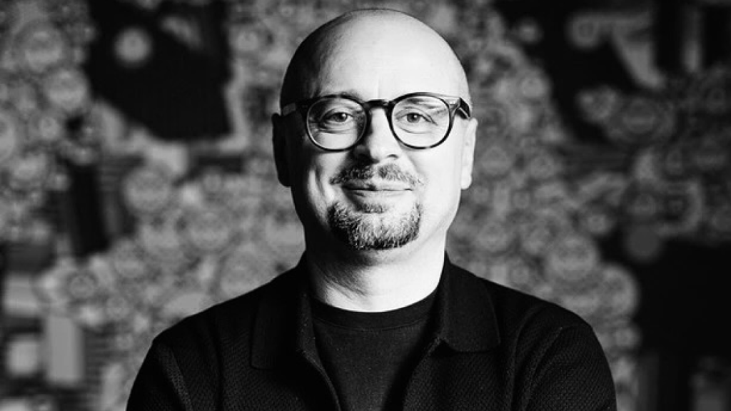 Український ресторатор Ігор Сухомлин помер у віці 53 років Помер відомий український ресторатор Ігор Сухомлин. Дізнайтеся, ким він був, що створив і як пройшли його останні дні в Німеччині.