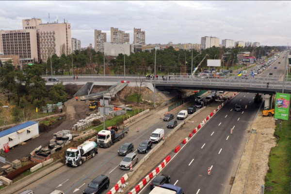 У Києві після ремонту відкрили важливий 60-річний шляхопровід