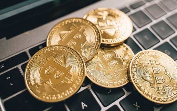 Неудачный октябрь для биткоина: актив впервые с 2018 года закрыл месяц в минусе
