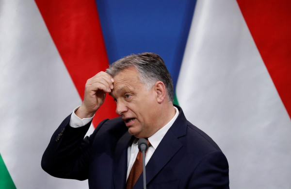 Орбан боїться поразки на виборах і готує економіку Угорщини до кризи, - Bloomberg