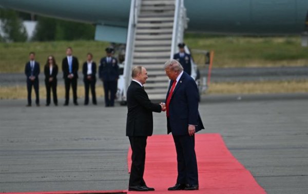 В Кремле заявили, что встреча Путина и Трампа сейчас “не нужна”