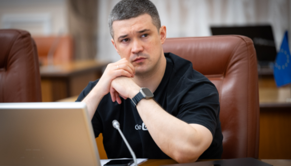 Мобільні оператори побудують 100 базових станцій за пришвидшеною процедурою – Федоров