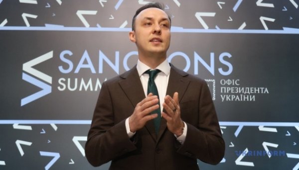 У листопаді експорт російської нафти скоротився на 15-20% – Власюк