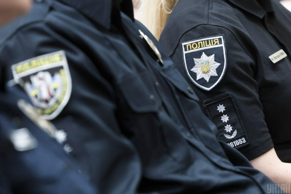 Пішоходи під загрозою: чому Київ ніяк не врегулює хаотичну їзду електросамокатів