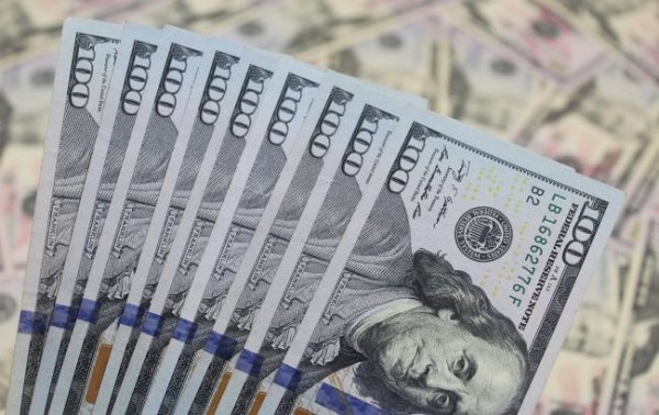 Курс продолжит расти? Что будет с долларом в ноябре и стоит ли покупать валюту