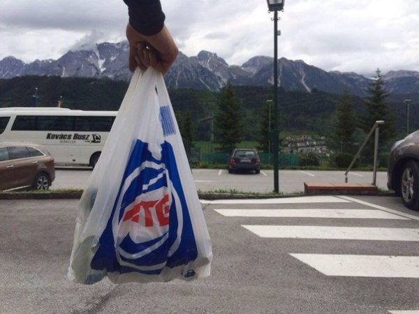 Укрпочта будет доставлять не только письма, но и продукты из АТБ