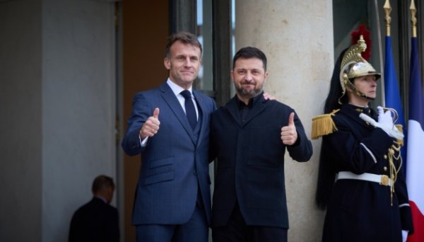 «Укрзалізниця» придбає 55 електровозів у французької компанії Alstom – Зеленський