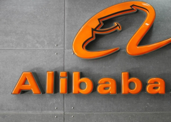 Alibaba делает ставку на ИИ и быструю доставку: доходы превысили ожидания, несмотря на падение прибыли
