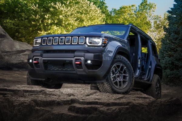 Jeep представила електричний позашляховик зі знімними дверима та величезною батареєю (фото)