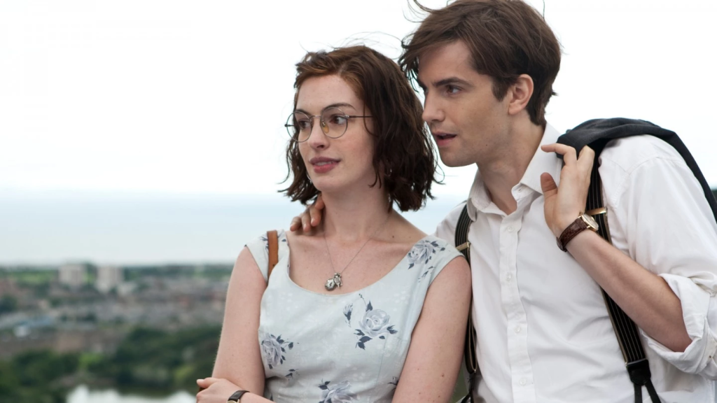 Wybór pięciu lekkich filmów z Anne Hathaway, które nadal cieszą się popularnością. Przegląd ról i fabuł.