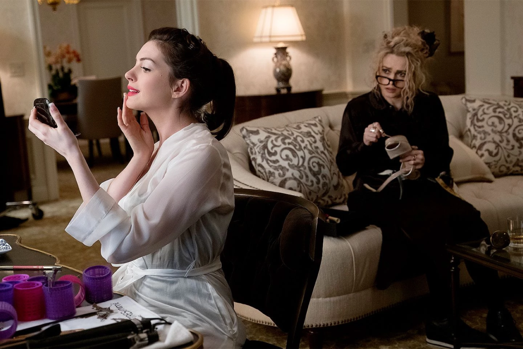 Wybór pięciu lekkich filmów z Anne Hathaway, które nadal cieszą się popularnością. Przegląd ról i fabuł.