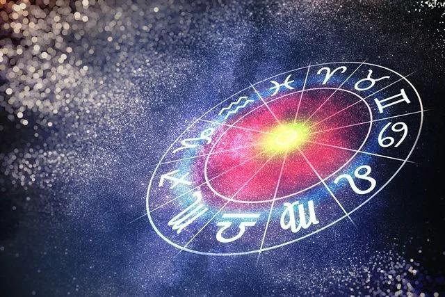 Гороскоп дня 25 листопада 2025 року – настрій, удача й ризики для знаків Гороскоп на 25 листопада 2025 року для всіх знаків Зодіаку: точний прогноз на кохання, роботу, фінанси та настрій. Астрологічні поради на день.