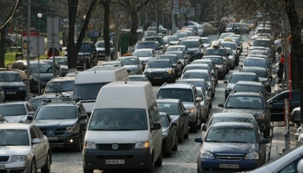 В Україні зріс попит на імпортовані легковики з пробігом – цьогоріч уже розкупили понад 231 тисячу